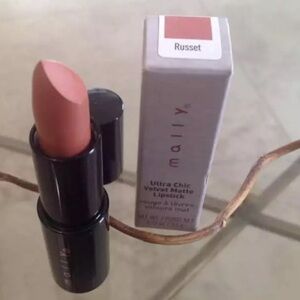 Mally Ultra Chic Satin-to-Velvet Lipstick (Russet) - Brand new in box. F…